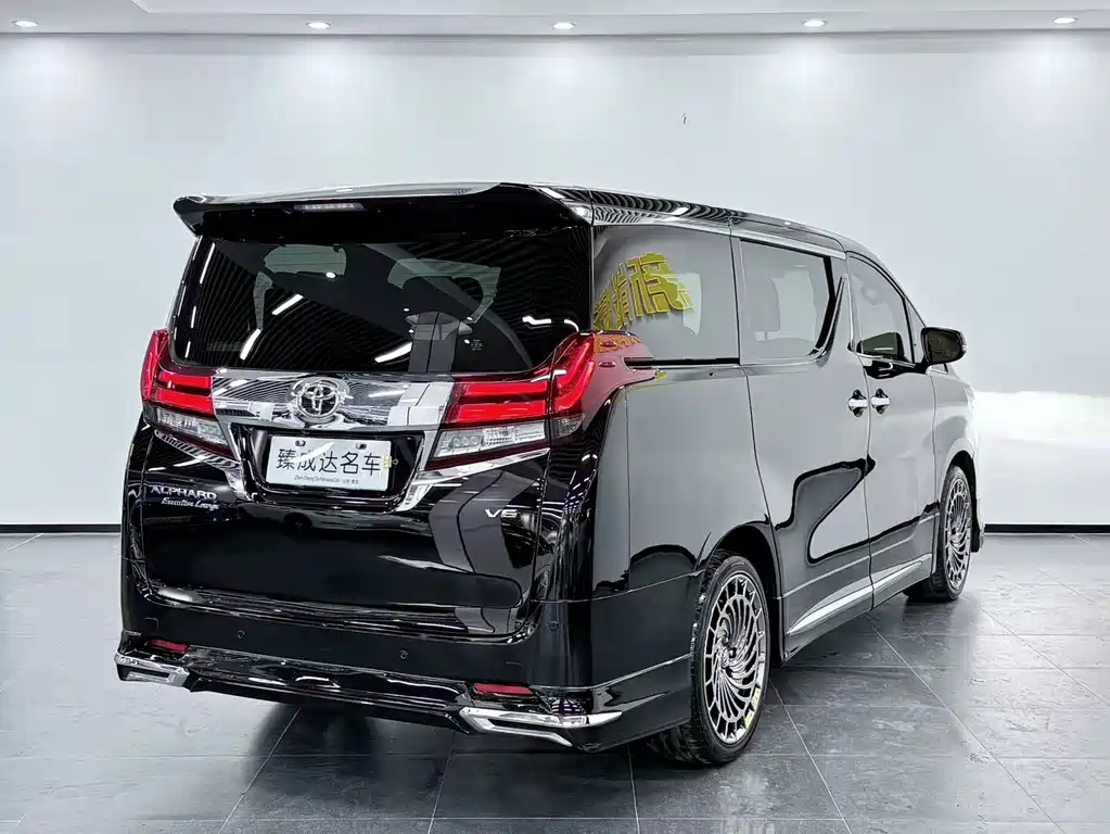 Alphard 2015 3.5L Luxury Edition