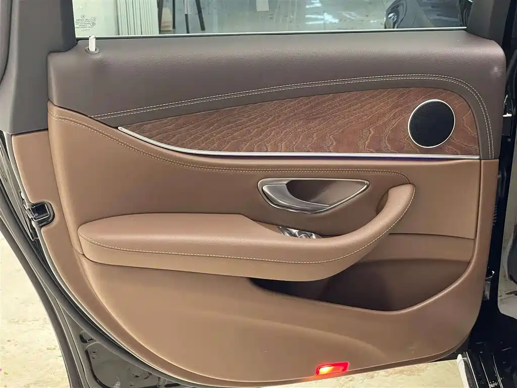 Mercedes-Benz E-Class 2023 Facelift E 300 L Fashion Edition