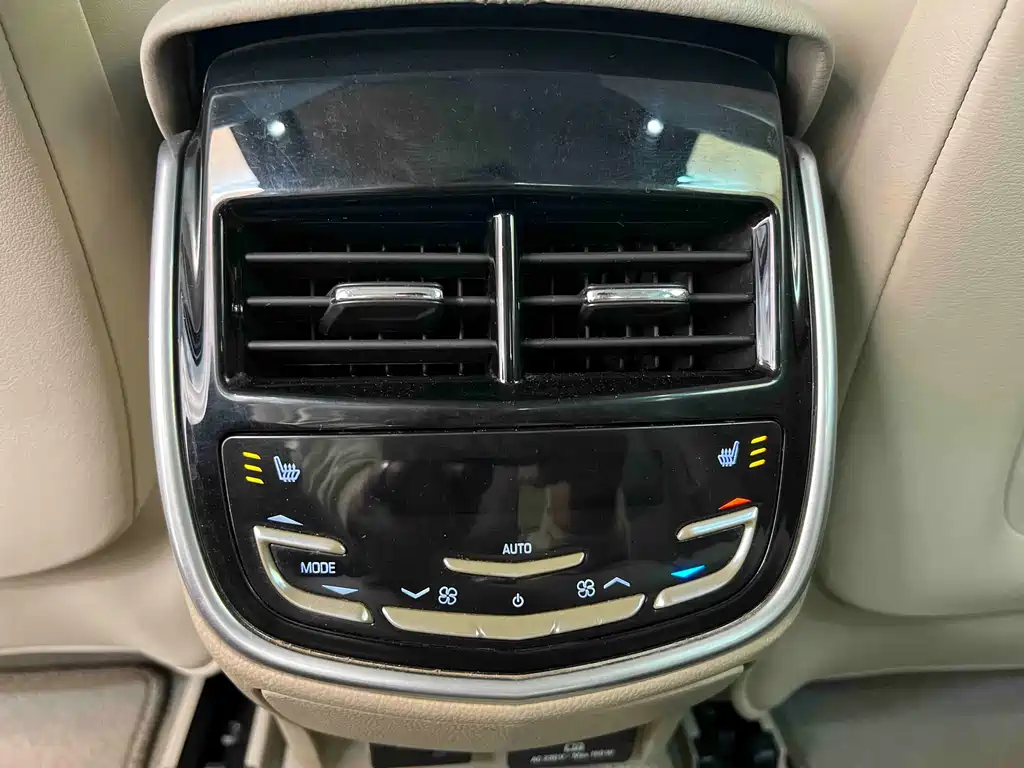 Cadillac XTS 2015 28T Luxury