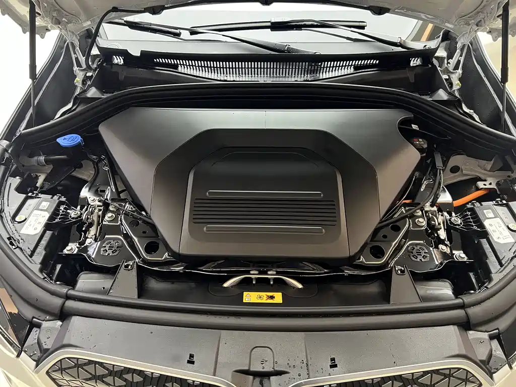 BMW iX1 2023 eDrive25L X Design Package