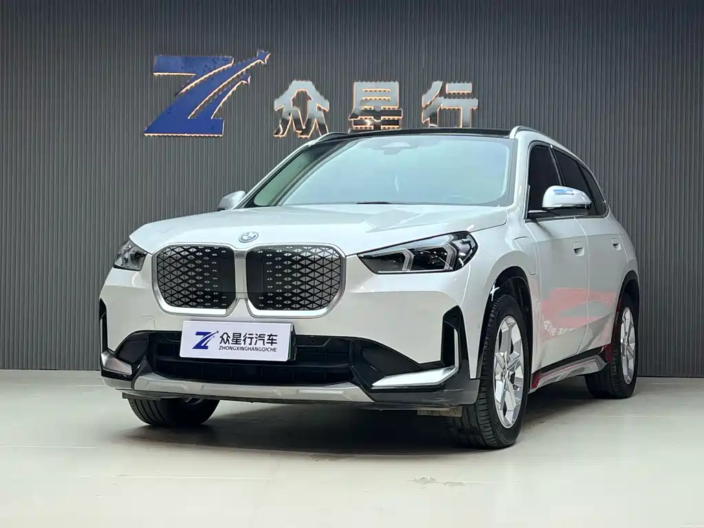 BMW iX1 2023 eDrive25L X Design Package