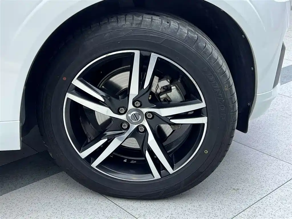 Volvo XC60 2018 T5 AWD Zhiyuan Sport Edition