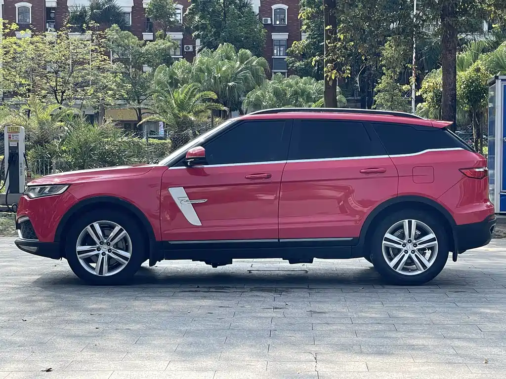 Zotye T700 2017 1.8T DCT Premium Edition