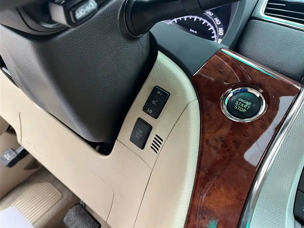 Alphard 2011 3.5L Luxury Edition