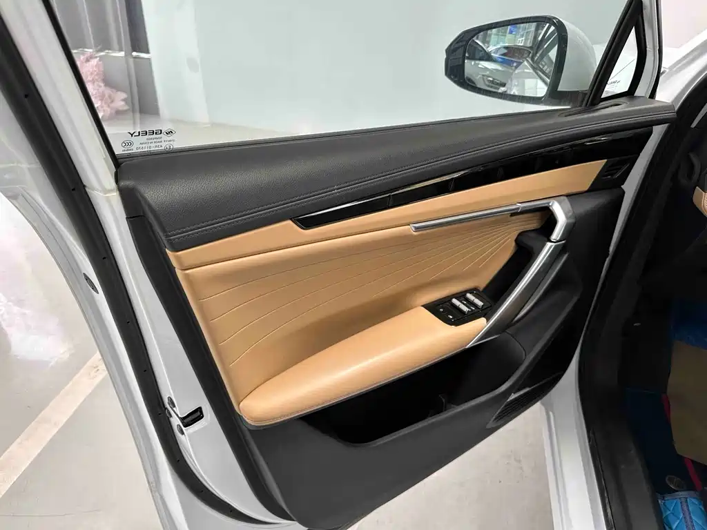 Geely Boyue L 2023 2.0TD DCT Flagship