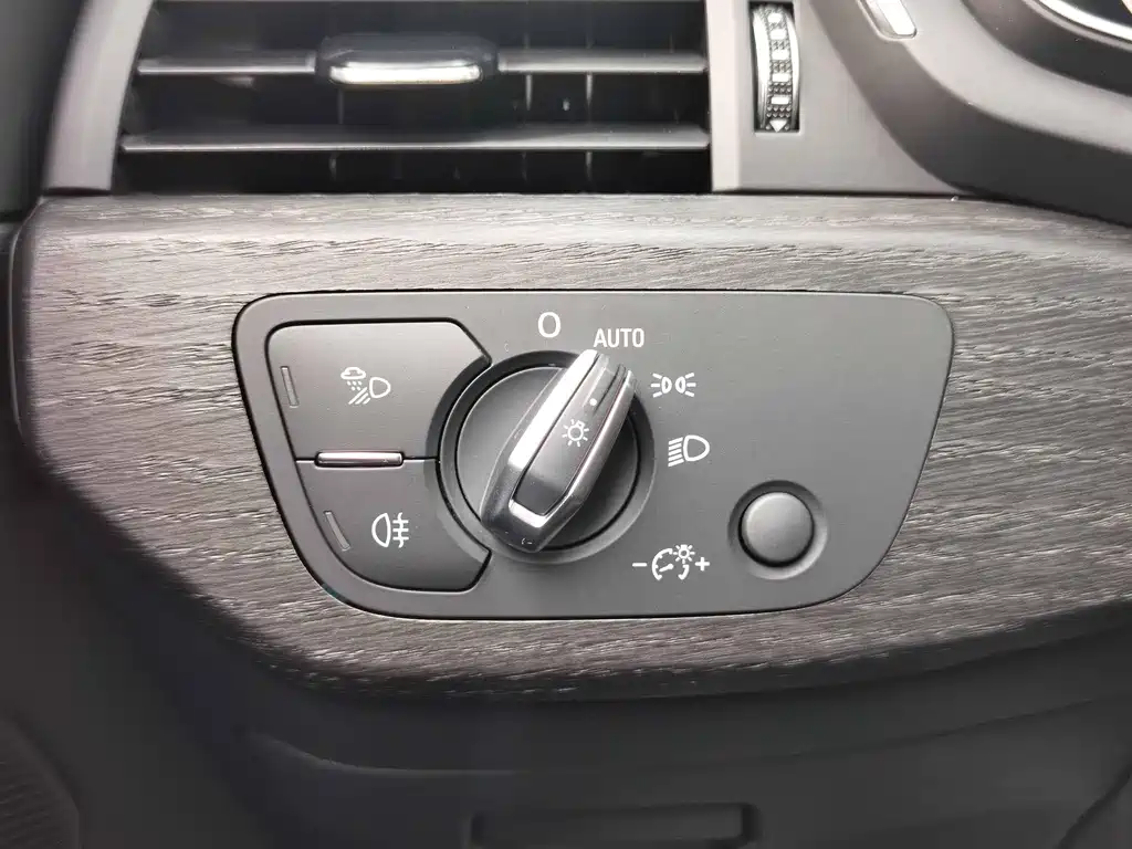 Audi A4 allroad quattro 2021