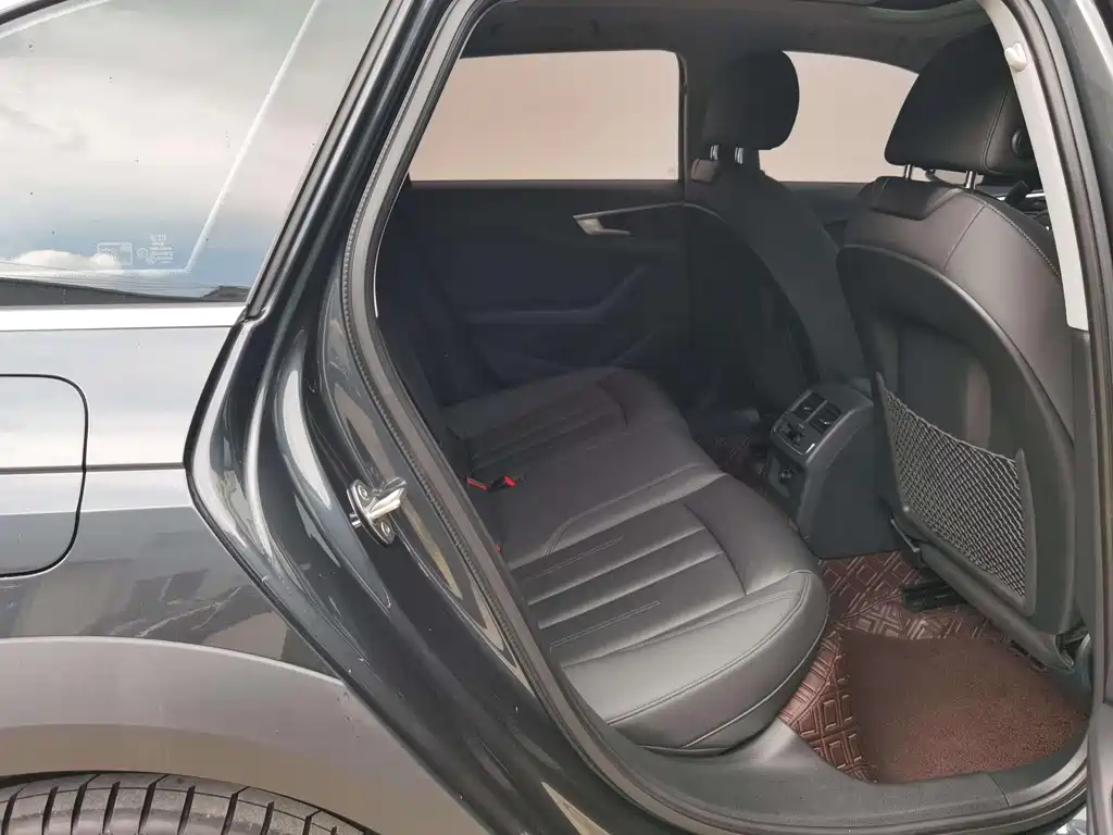 Audi A4 allroad quattro 2021