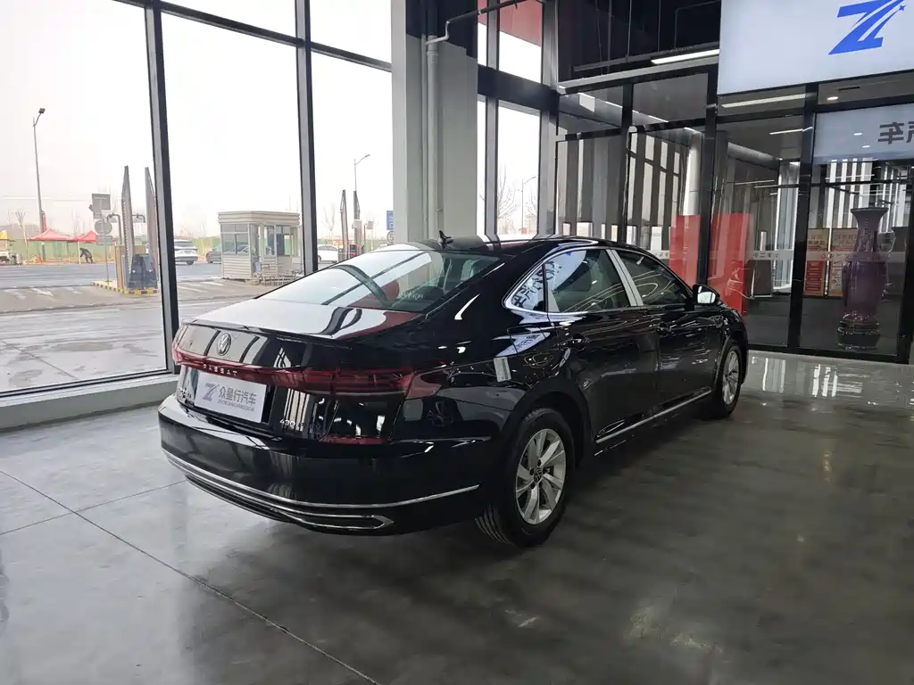 Volkswagen Passat PHEV 2025 430PHEV Hybrid Business Edition