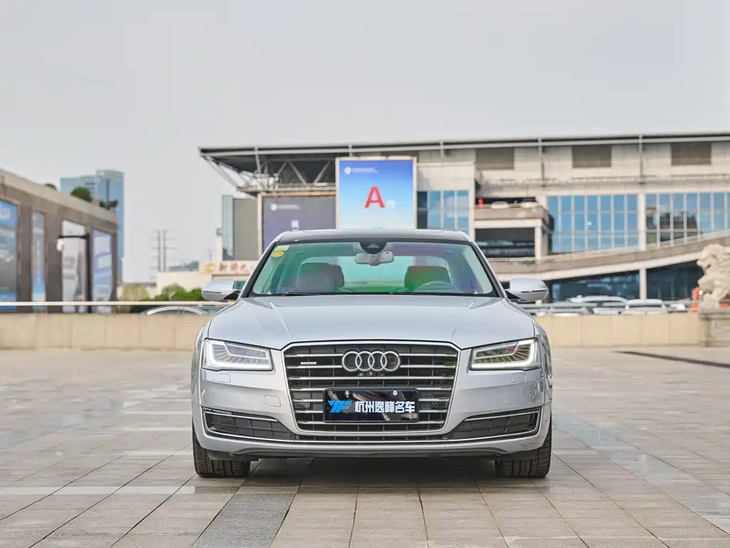 Audi A8L 2014 60 TFSI quattro Exclusive