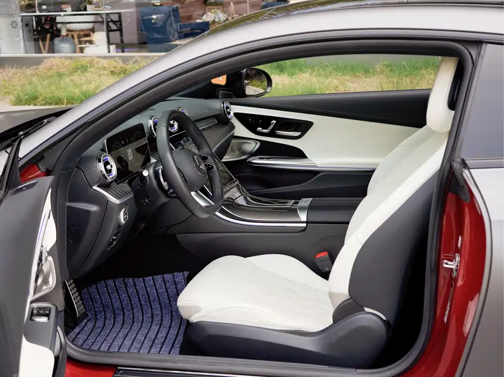 Mercedes-Benz CLE 300 4MATIC Luxury Coupe