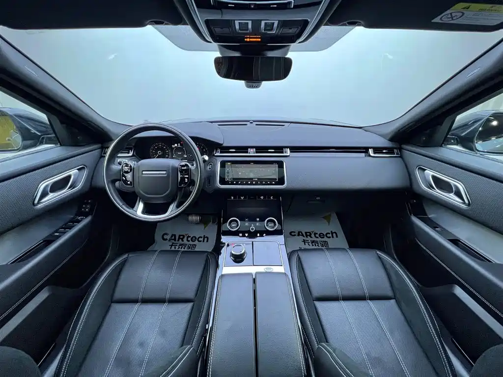 2020 Range Rover Velar P250 R-Dynamic S