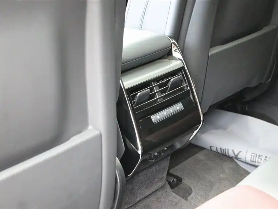 Range Rover Sport 2024 400PS Dynamic SE
