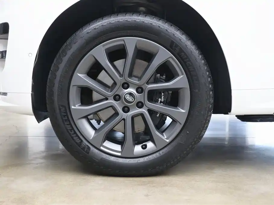 Range Rover Sport 2024 400PS Dynamic SE