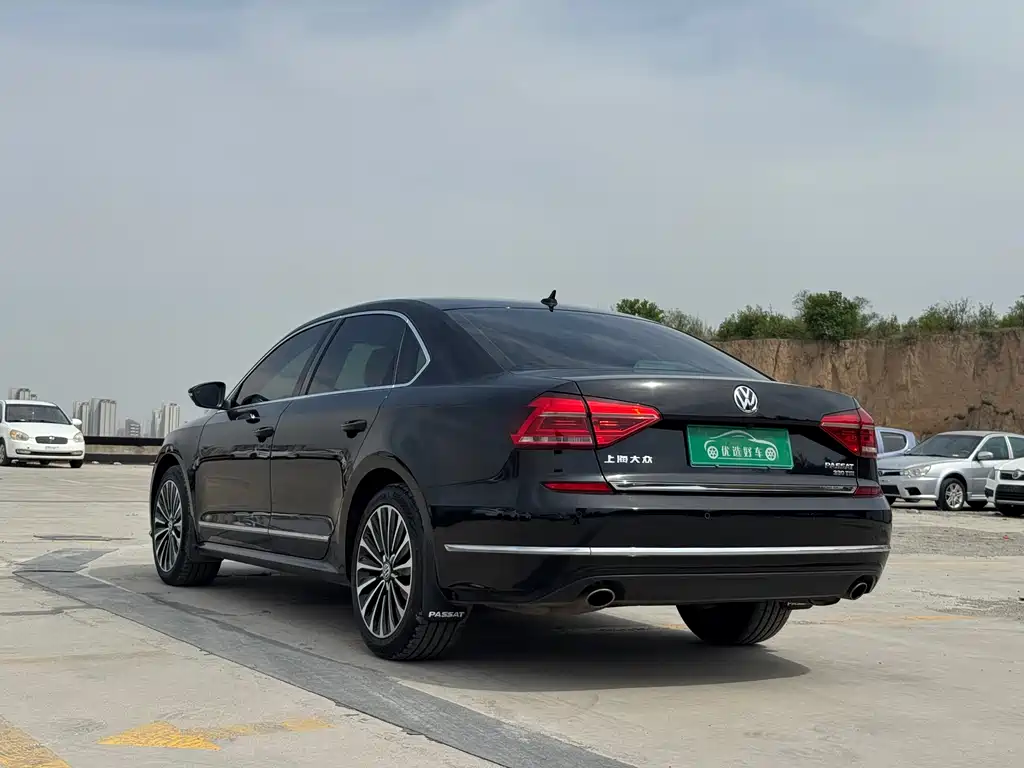 Passat 2016 330TSI DSG Yuzun Edition