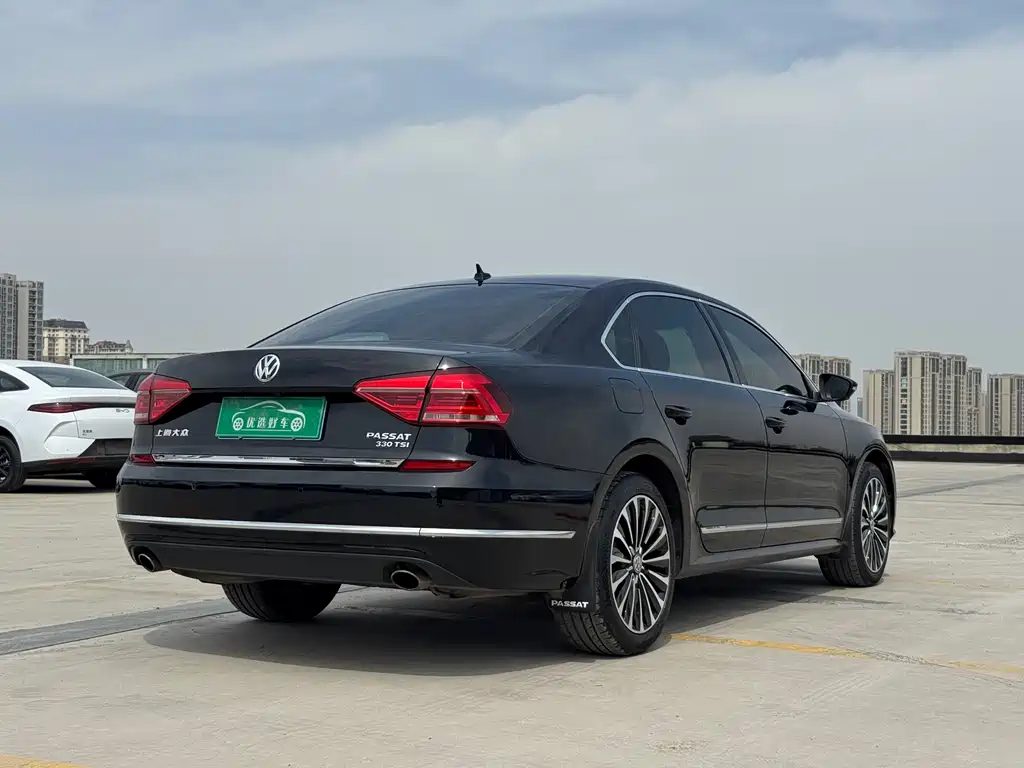 Passat 2016 330TSI DSG Yuzun Edition