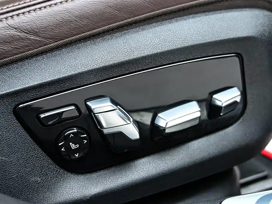 BMW 7 Series 2021 730Li Luxury Package - фото 30