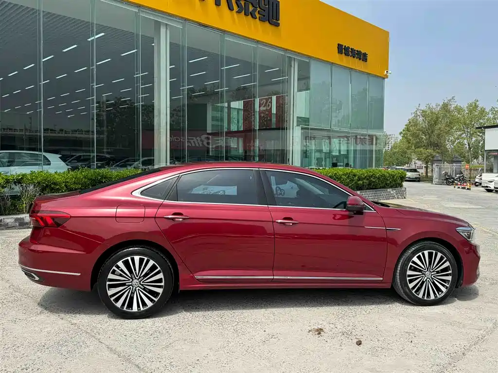 Volkswagen Passat 2019 330TSI Luxury Edition China V