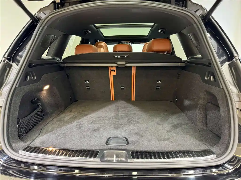 Mercedes-Benz GLC 2024 GLC 300 L 4MATIC Dynamic 5-seater