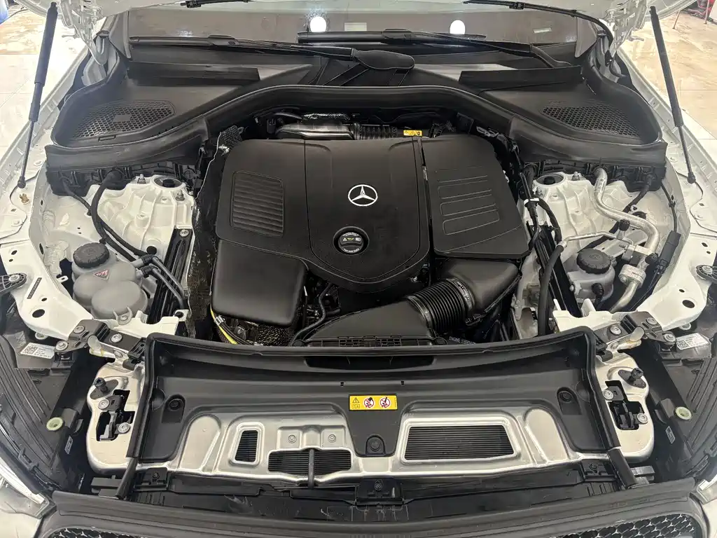 Mercedes-Benz GLC 300 L 4MATIC Dynamic 5-Seater 2025