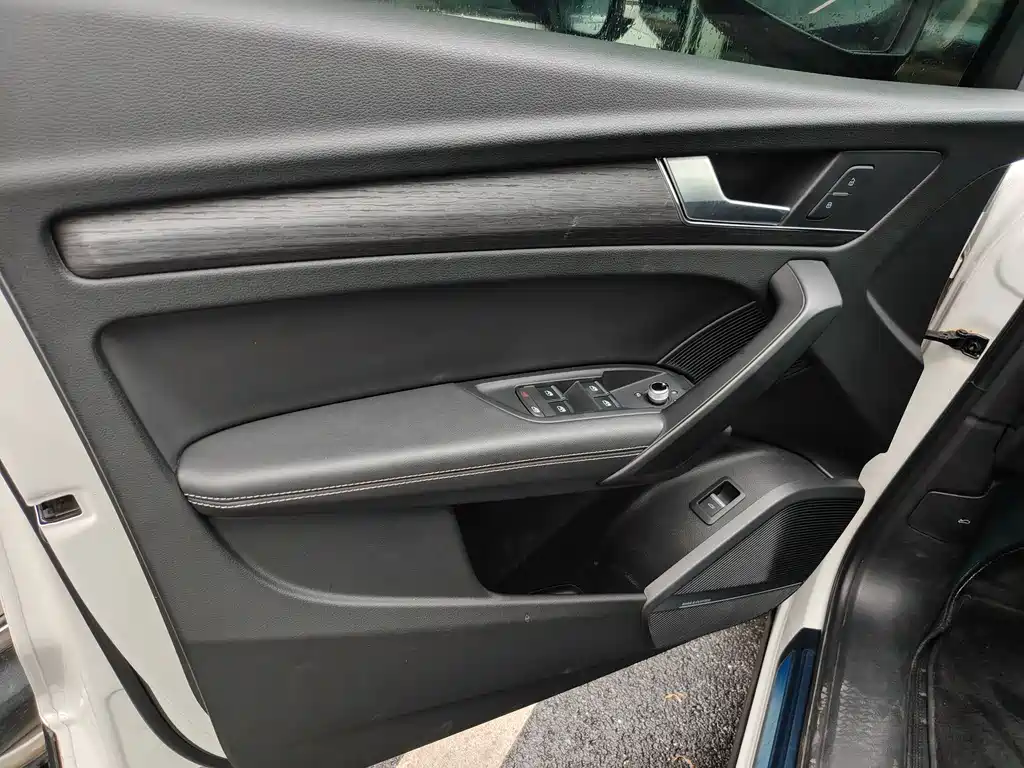 Audi Q5L 2020 45 TFSI Exclusive Edition