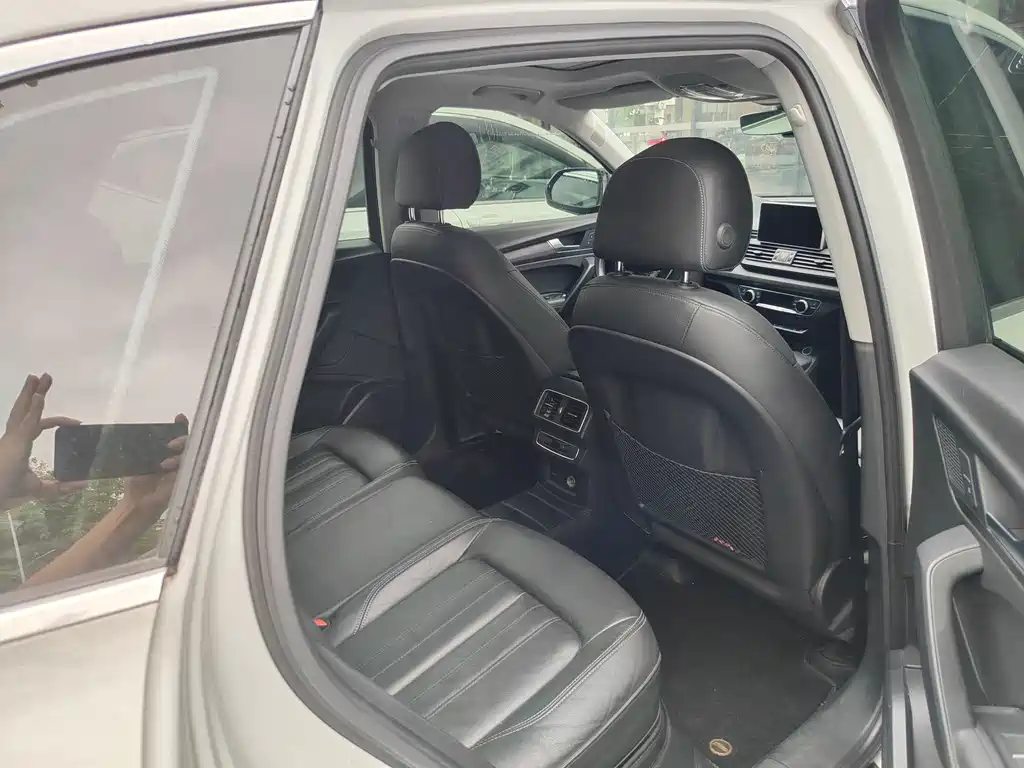 Audi Q5L 2020 45 TFSI Exclusive Edition