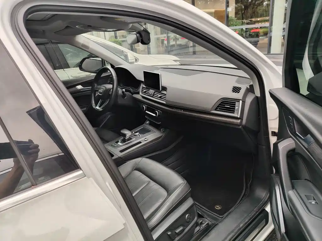 Audi Q5L 2020 45 TFSI Exclusive Edition