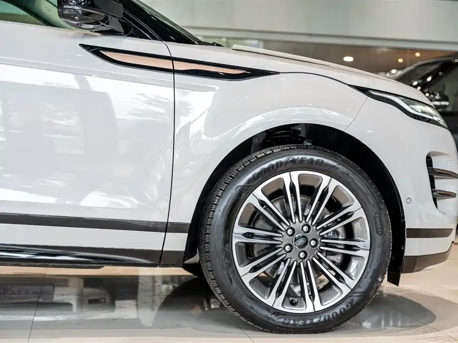 Range Rover Evoque L 2026 HSE
