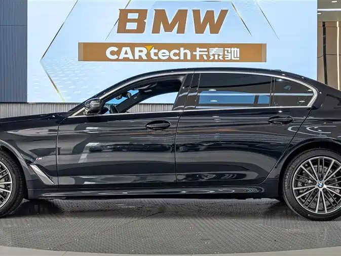 BMW 5 Series 2023 530Li Leading Edition M Sport Package - фото 5