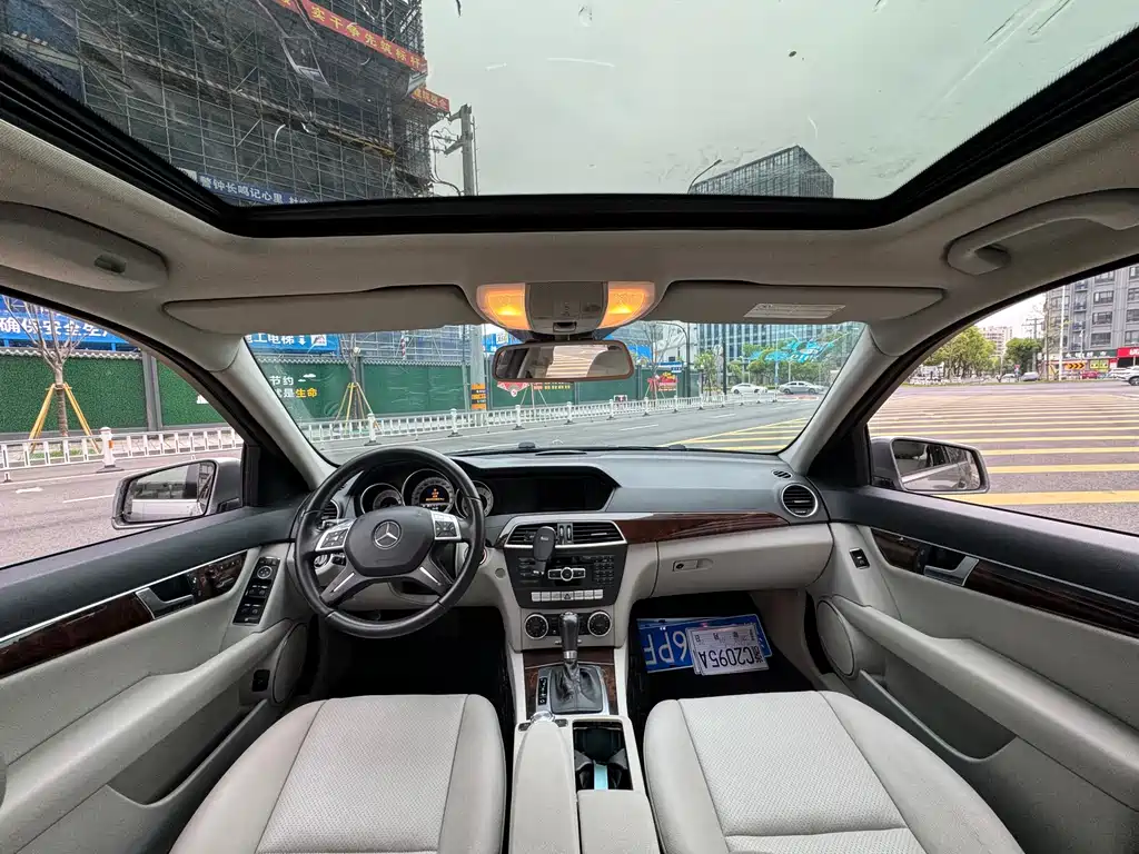Mercedes-Benz C-Class 2013 C 260 CGI Elegance
