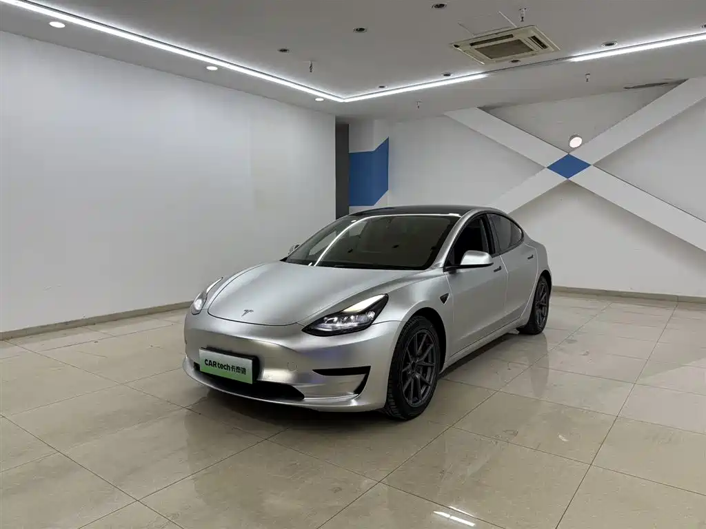 Model 3 2022 Rear-Wheel Drive