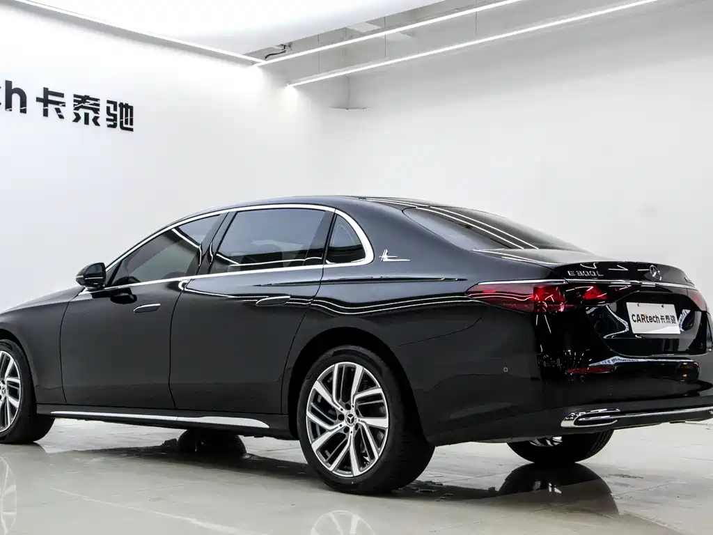 Mercedes-Benz E-Class 2025 E 300 L Fashion
