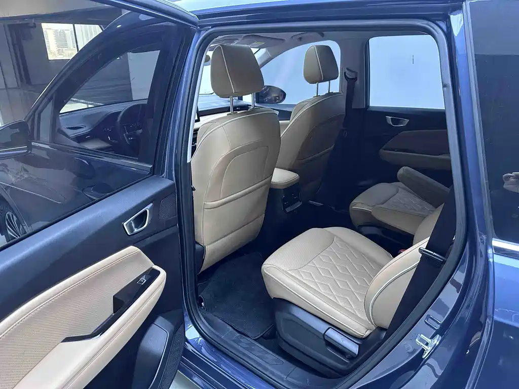 Wuling Jiachen 2022 1.5T CVT Exclusive Flagship Edition
