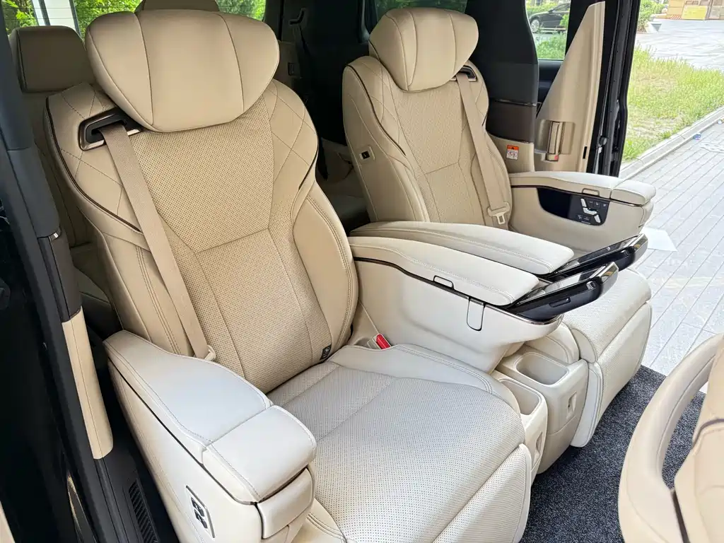 Alphard 2024 Hybrid 2.5L Premium Edition