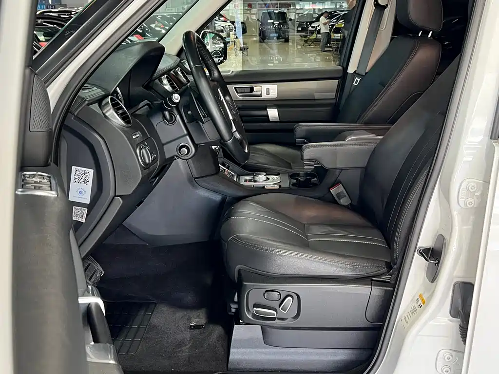 Land Rover Discovery 2016 3.0 SC Black Edition HSE
