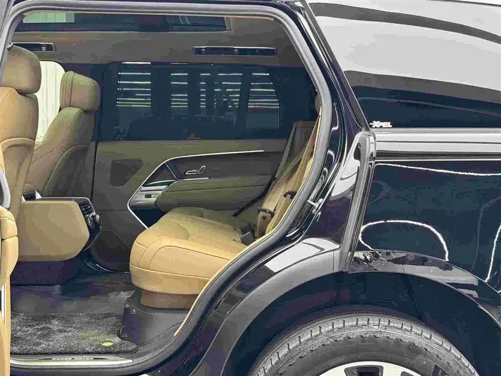 Range Rover 2025 3.0 L6 400PS Autobiography LWB