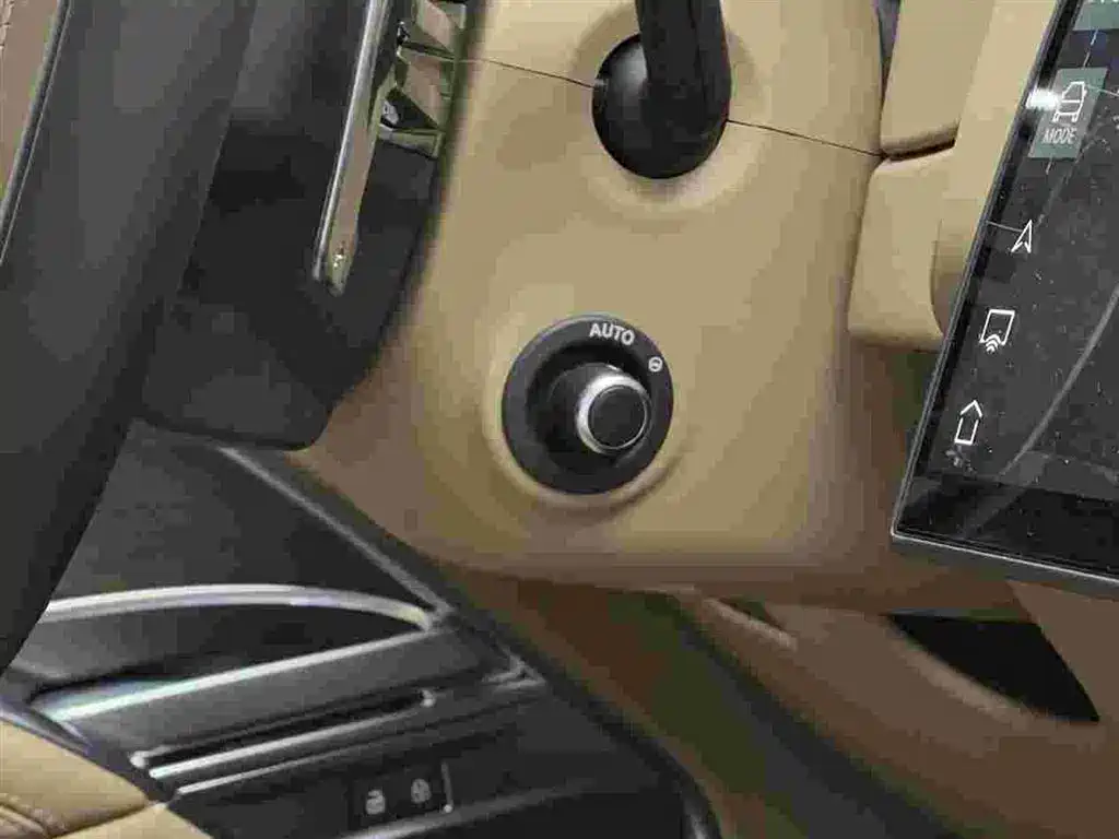 Range Rover 2025 3.0 L6 400PS Autobiography LWB
