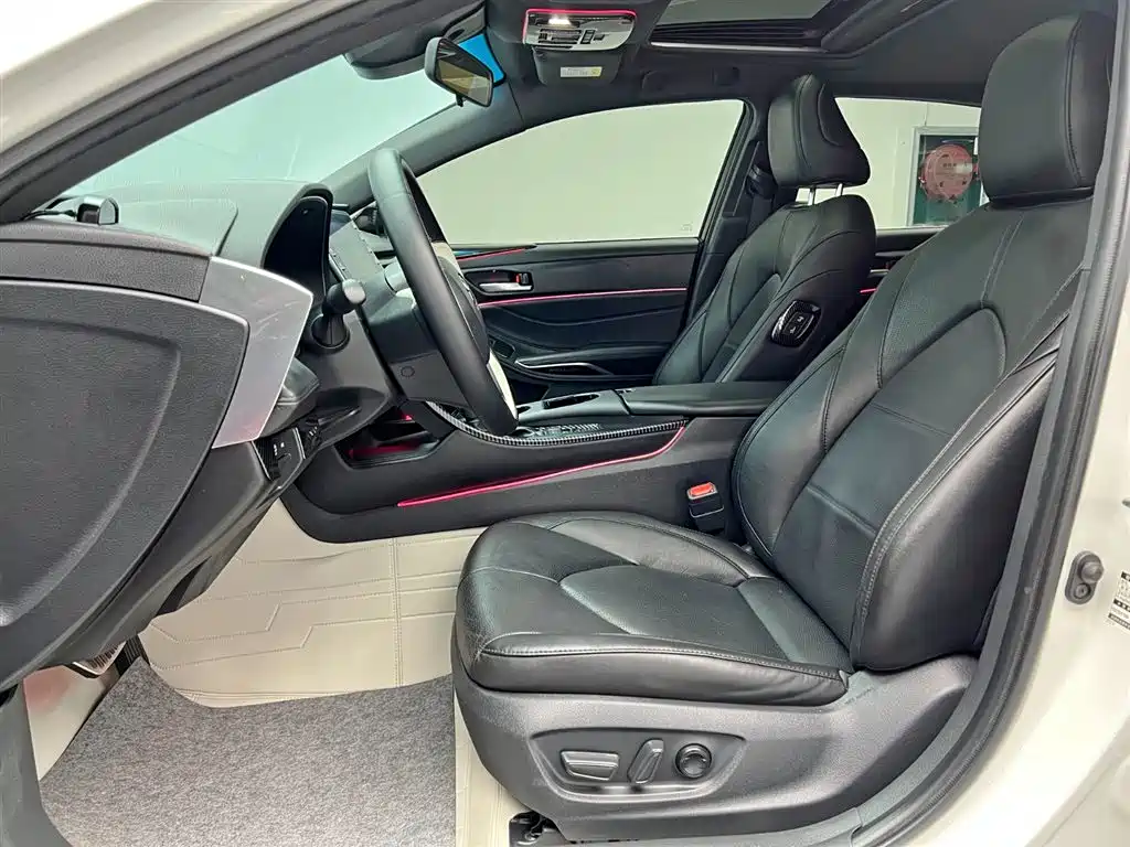 Avalon 2019 Hybrid 2.5L Luxury Edition China VI