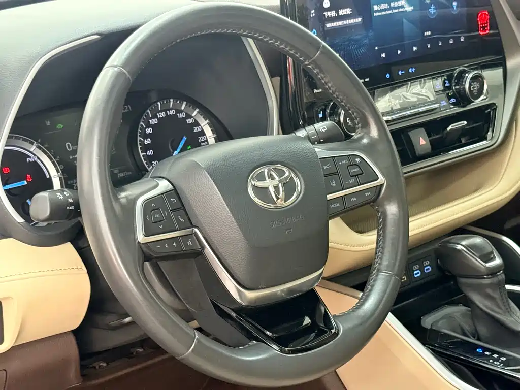 2022 Toyota Highlander Hybrid 2.5L AWD Premium 7-Seater