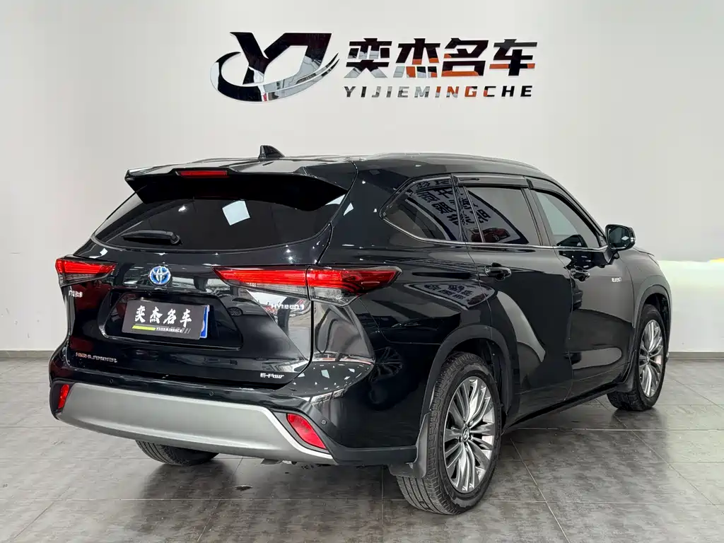 2022 Toyota Highlander Hybrid 2.5L AWD Premium 7-Seater