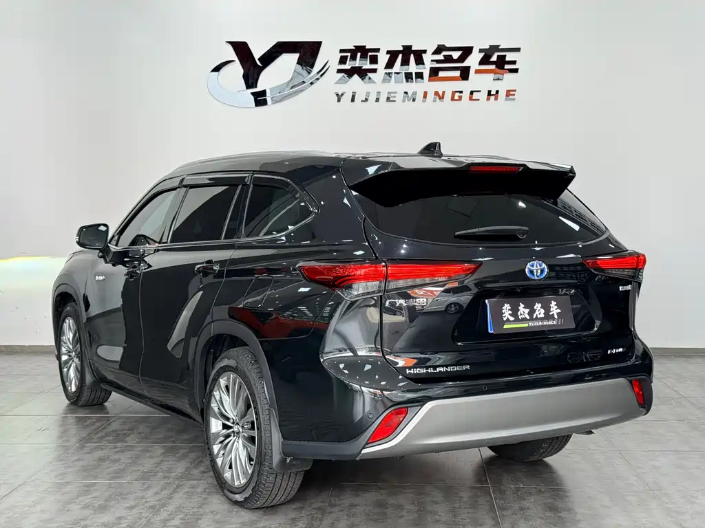 2022 Toyota Highlander Hybrid 2.5L AWD Premium 7-Seater