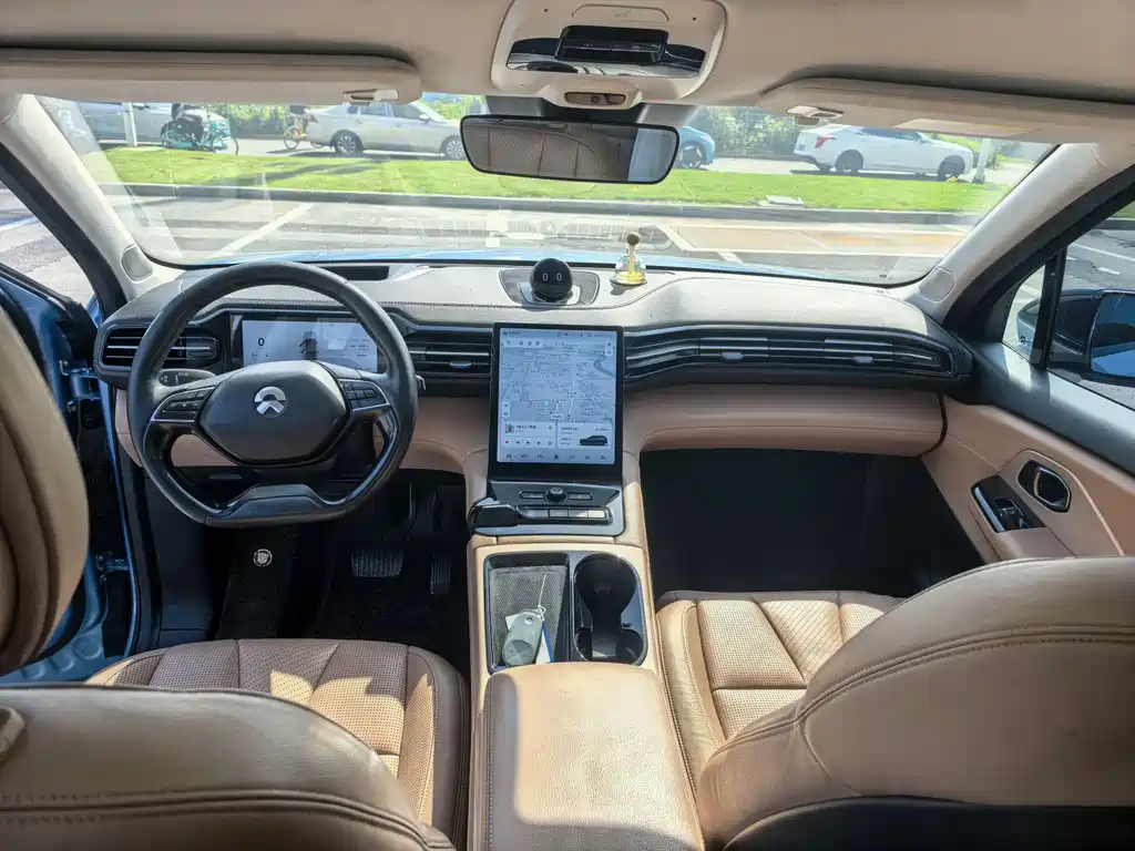 NIO ES8 2018 Founders Edition