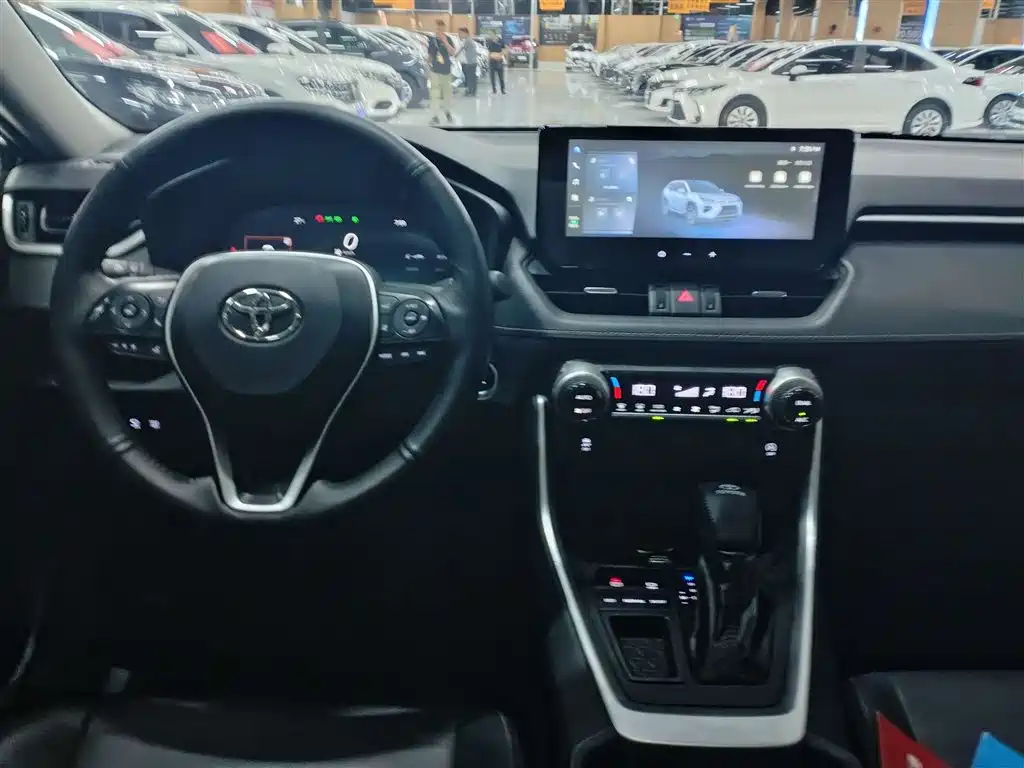 Toyota Wildlander 2023 2.0L CVT 2WD Luxury PLUS Edition