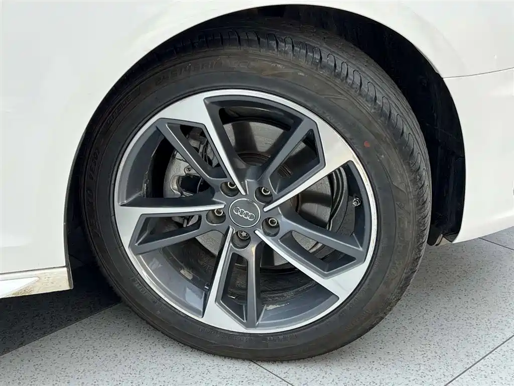 Audi A4L 2020 40 TFSI Fashion Dynamic
