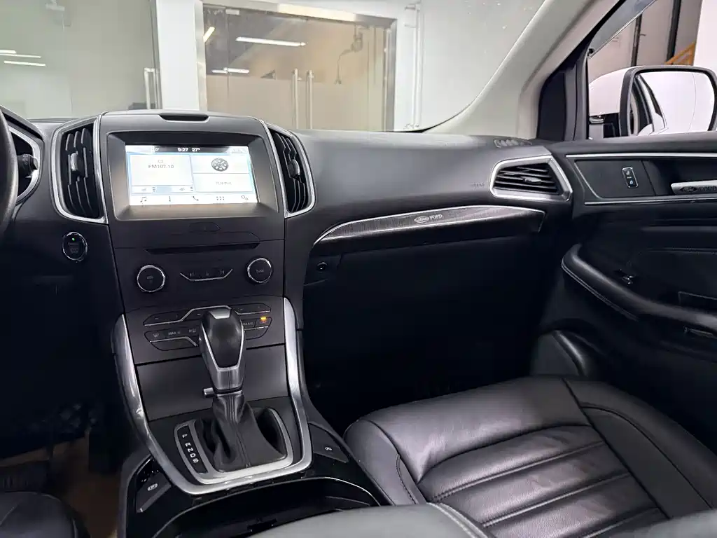 Edge 2018 EcoBoost 245 FWD Hao Rui 7-seater China V