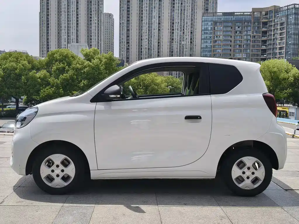 Roewe Clever 2021 302km New Four-Seater Super Edition