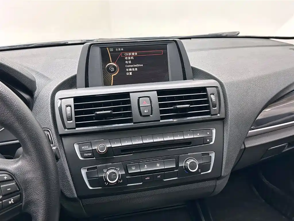 BMW 1 Series (Import) 2013 Facelift 116i Urban