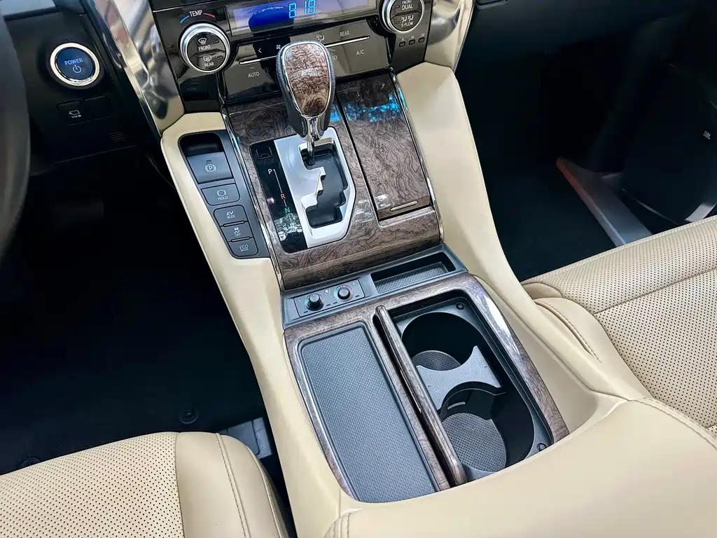 Alphard 2021 Hybrid 2.5L Premium Edition
