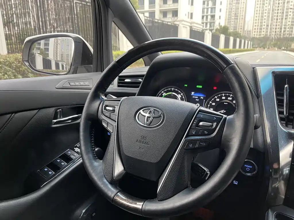 Toyota Vellfire 2019 Hybrid 2.5L HV Premium Edition