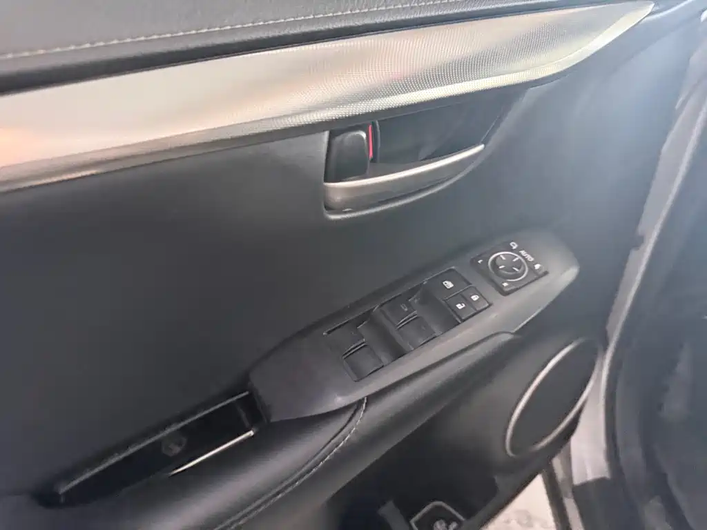 Lexus NX 2015 200t AWD F Sport