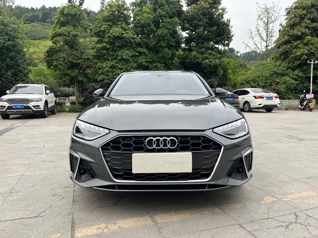 Audi A4L 2020 40 TFSI Luxury Dynamic